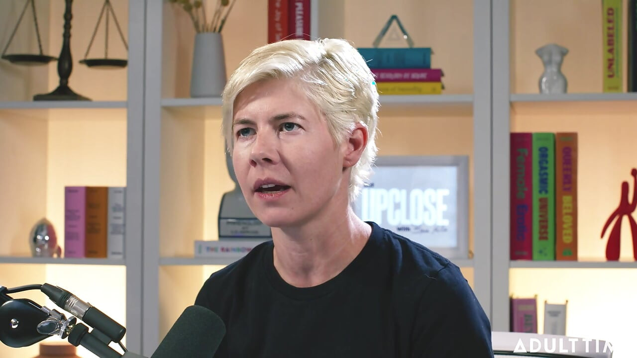 Gal Ritchie: Spiegler Girl & Hentai Lover | the Adult Time Podcast
