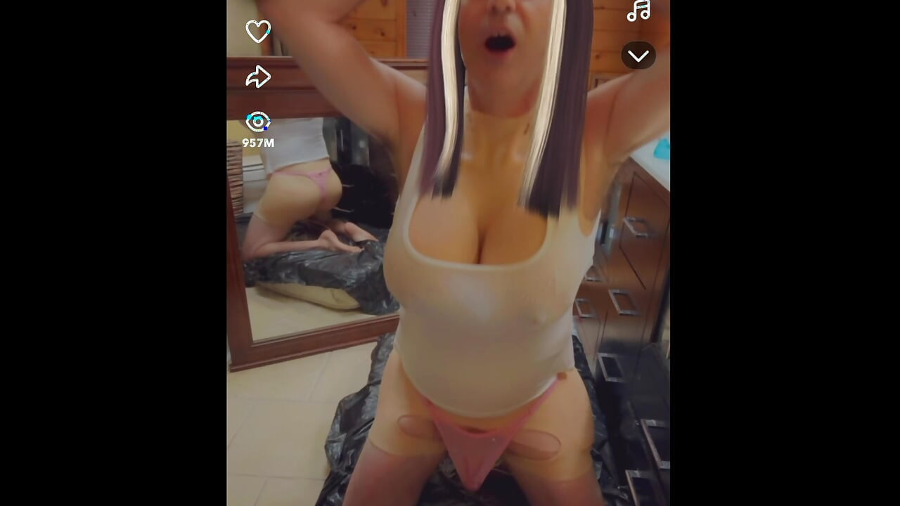 תחתוני פלייבוי מקבלים מטען ענק מטרנסג'נדרית סקסית.