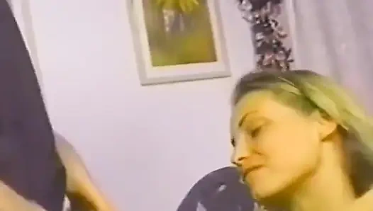 Zar zor yasal Mia yarak alıyor ve sonra dölleniyor