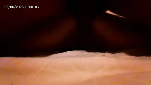 Ngentot diam-diam di tempat tidur