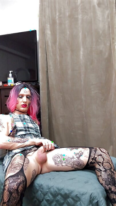 極度火辣的刺青Femboy自慰