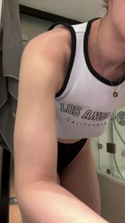 Fingering tight pussy and cumming with jucielussie | Clip 1