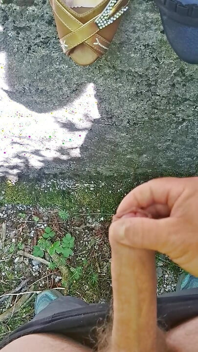 Cum en zapatos