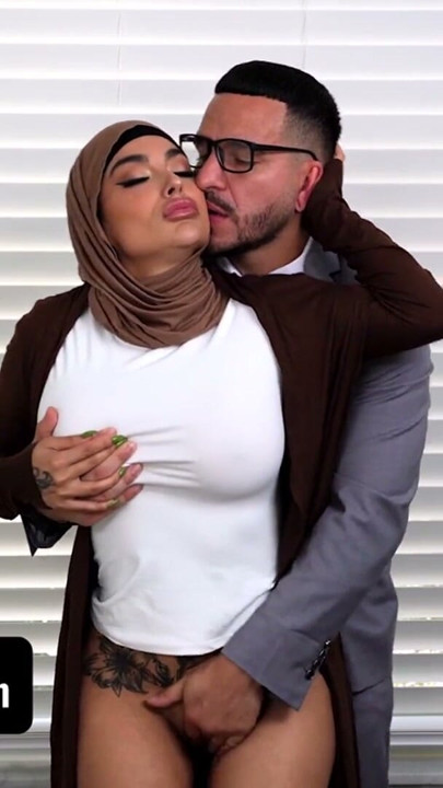 CHEATING THICK EGYPTIAN MILF TAKES DICK WHILE HER MAN IS AT WORK | Clip 2