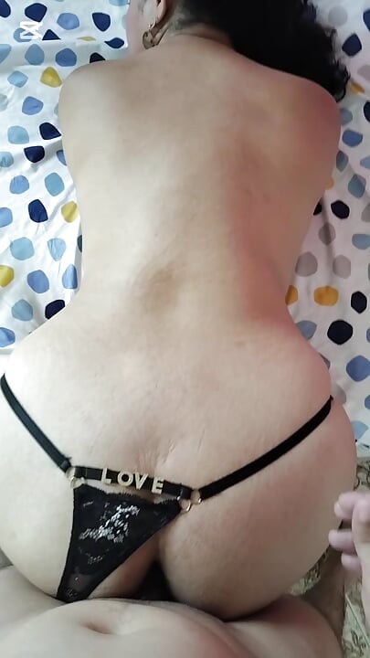 Prelepo dupe jebanje analno, žena se jebe u dupe