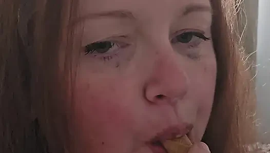 Makan es krim bisa sangat seksi