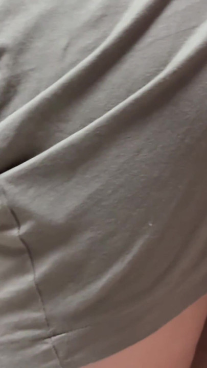 A Pregnant Wife with Contractions Couldn't Stand It and Milked Her Husband Hard During the Contractions