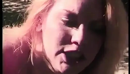 Horny stud loving it as he gets his dick sucked then bangs sexy babe outdoors