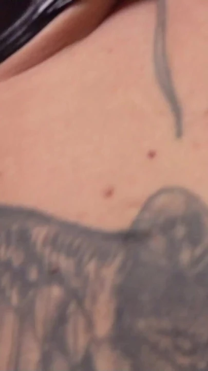 Must-share moment z "Perverzní šukání s hubenou německou inked zralou Vicky Hundt od Big Dick Guy"
