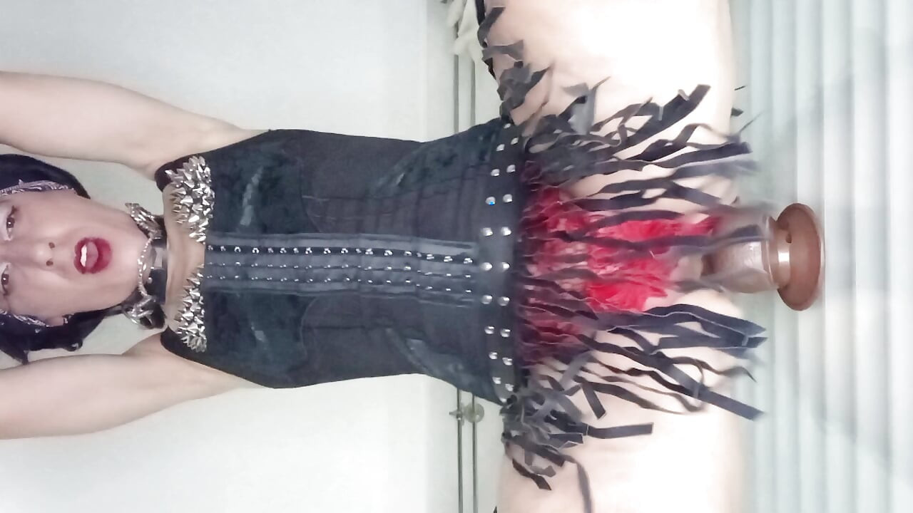 Crossdresser Española Montando Polla