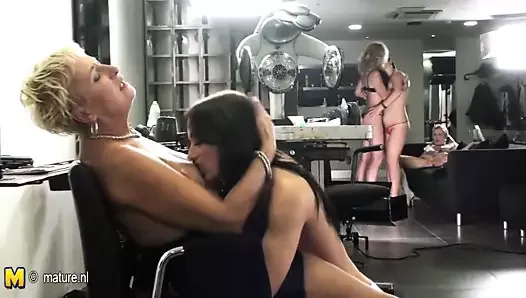Special mature movie in a kinky lesbian salon