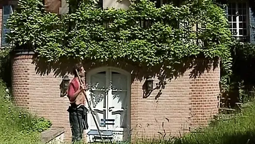 Alman bebekler açık havada sert anal seks yapıyor