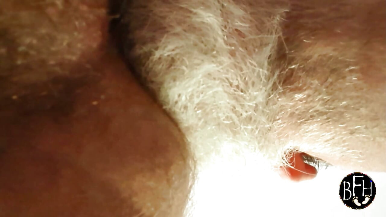 Daddy feasting on a beautiful hairy hole