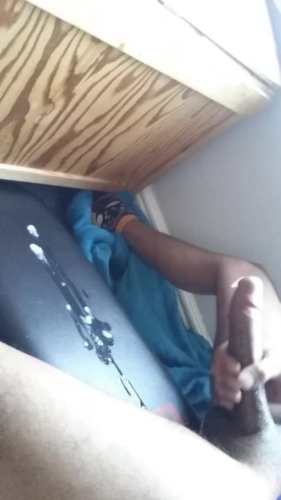 Solo cumshot