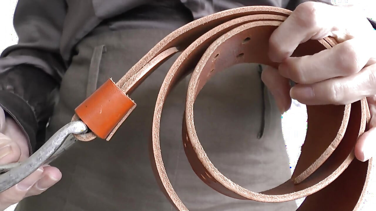 Uzbudljivo uklapanje pojasa sa posteljinastom suknjom, prvi deo, Lady Victoria Valente