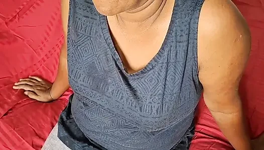 Hintli evli kadın fantezi anı çok seksi