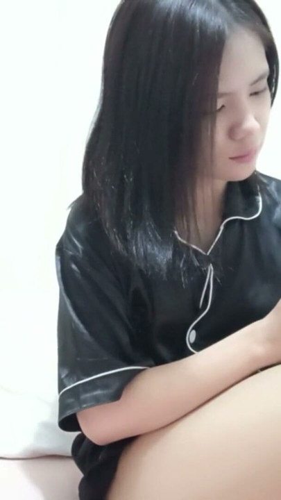 Its boring day so I've fingered Myself can you help me | Clip 1