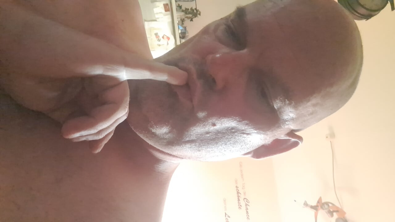 ¿Quién quiere follarme?!?