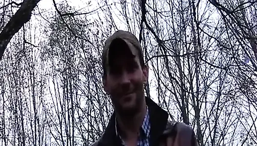 Lubang pantat wanita semok perancis dientot habis-habisan sama kontol besar