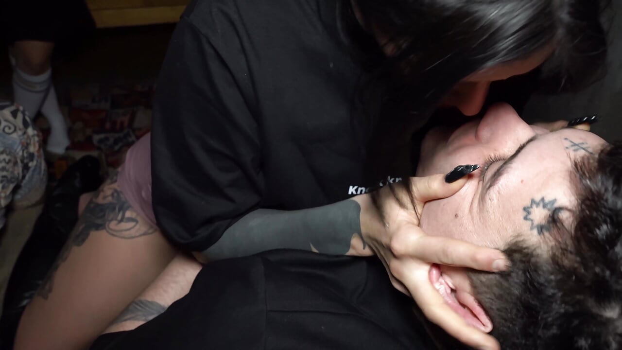 The great Argentinian porn ORGY: 4 whores thirsty for cock and 2 lucky guys! - Knock Knock Club