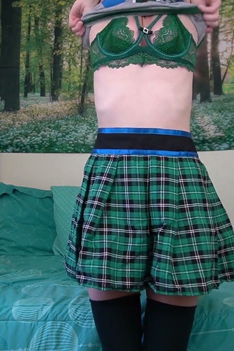 Goody Gryffindor Becomes a Slutty Slytherin Ginny Weasley Potion JOI