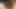 茶髪のミルフがひざまずき、彼の小さくて哀れなペニスを吸っている