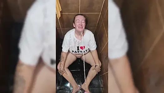 Jimbob and Jade Bathroom Watersports Play