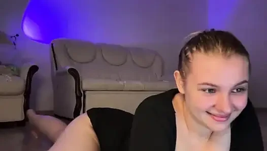 Jucielussie hard fucking with huge dildo