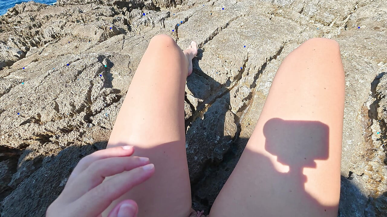 Beach Risky fingering with voyeurs