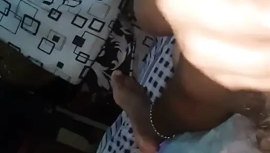Sekretaris verga lagi asik nyepong kontol