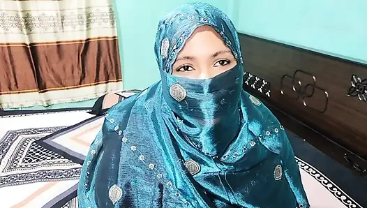 I fucked my hijabi stepsister's pussy.