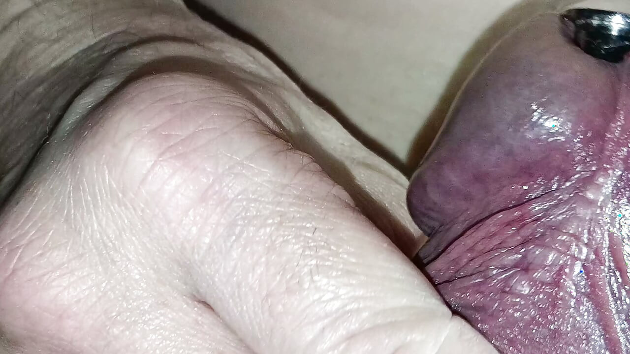 A good masturbation of a mature man
