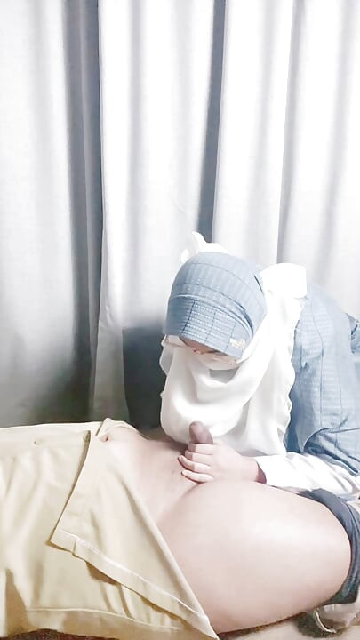 을 빠는 선생님