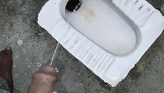 Hanya kencing bhabhi India