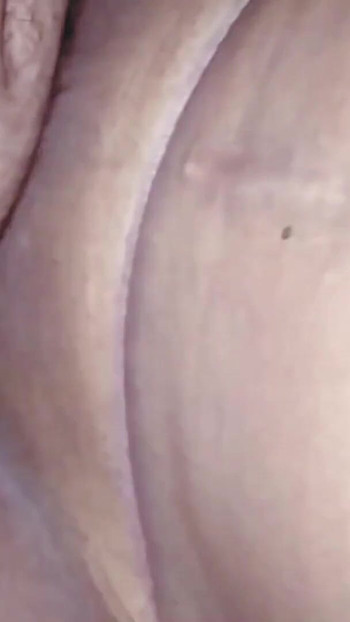 Θεαματική στιγμή από το "Tamil Mallu Aunty Nirmala Fucked in Night with Young Boy"