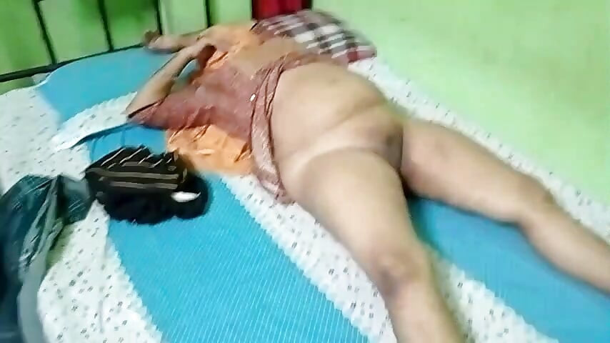 My girlfriend was angry with me so I fucked her