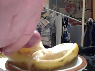 Meine Banane kommt, mit meinem Sperma