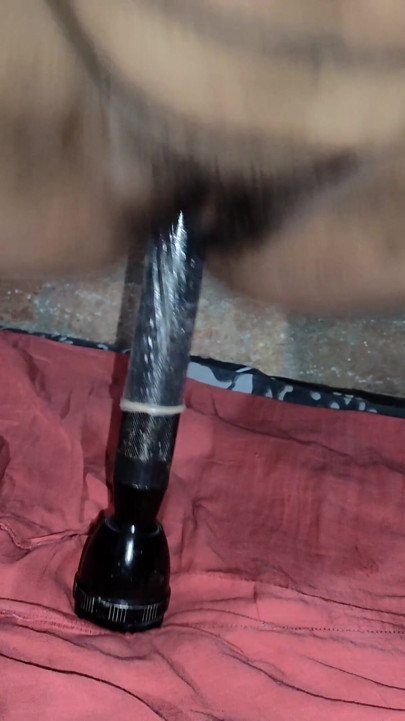 Indisches dorf selbstgedreht, verheiratetes bhabhi, sex mit kondomen, tarch sex, licht-sex-videos, bihar leichtes sex indisches licht | Clip 1