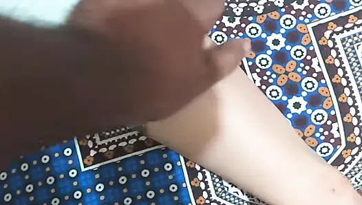 Saali ko chod diya jija ne.