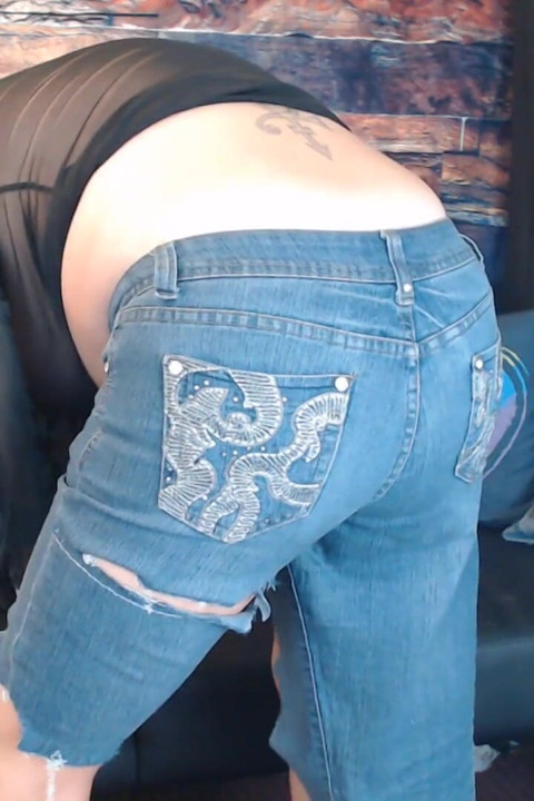 Jeans destruction ripping daisy dukes