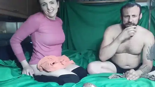 Live-show spaß gesichtsfick tief in den hals