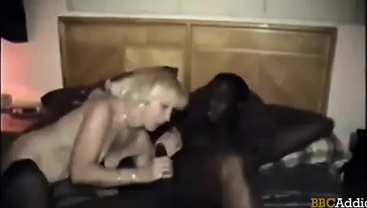 Büyük zenci yarağı bağımlılığı -% 100 amatör ve ev yapımı porno videoları. Orta yaşlı seksi kadınlar büyük zenci yarağı bağımlısı ve ırklararası sikiş