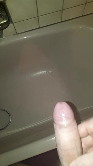 Lazy sunday ends again with a big cumshot