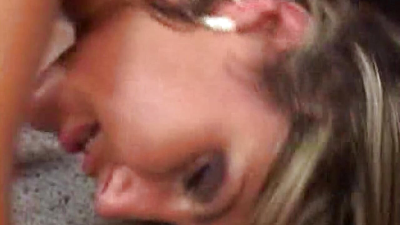 Heißer Oral-Dreier mit Blonder Schönheit
