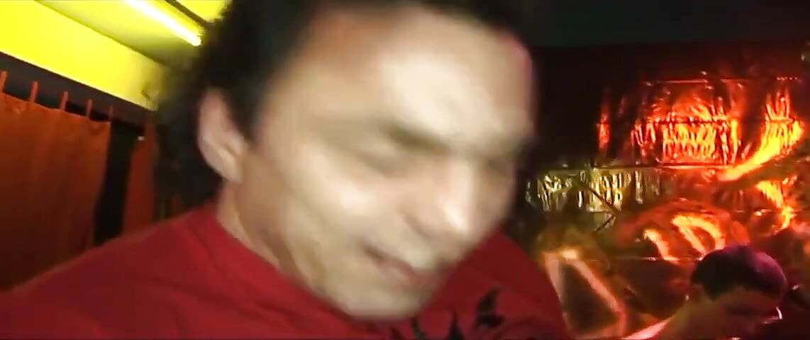 Rozevřený anální fisting, všude kapající nedbalý nepořádek