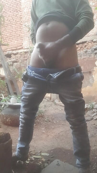 Lelaki cuba merakam air mani