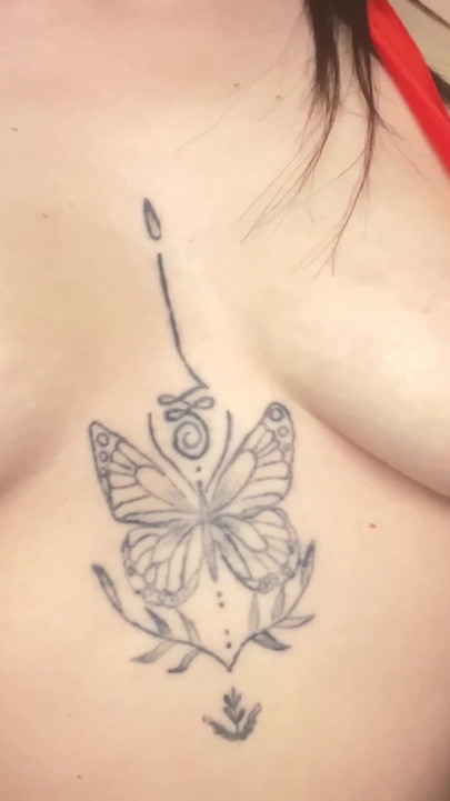 The nipple queen is playing with her big nipples again | Clip 1