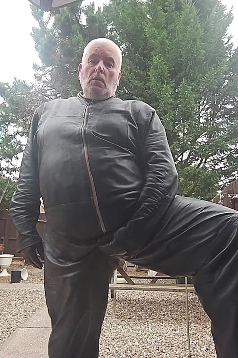 Wanking Outside