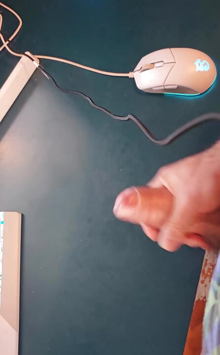 Quick Cum Shot