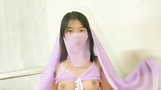 Schönes mädchen cosplay arabische prinzessin masturbation